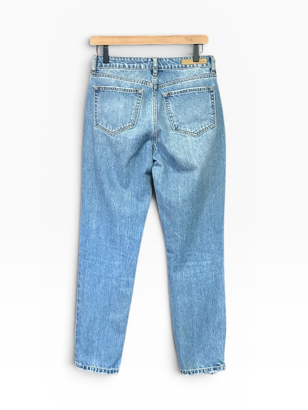 Cello Light Wash Straight Leg Distressed Cotton Denim Jeans Size 5 - Picture 2 of 10